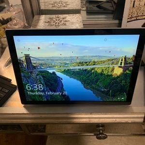 Microsoft Surface Pro 5